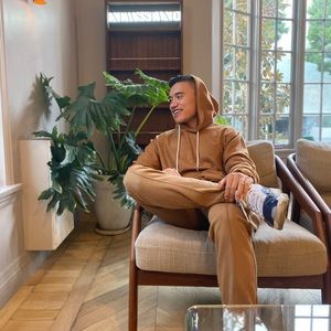 Meet your Posher, Charlie